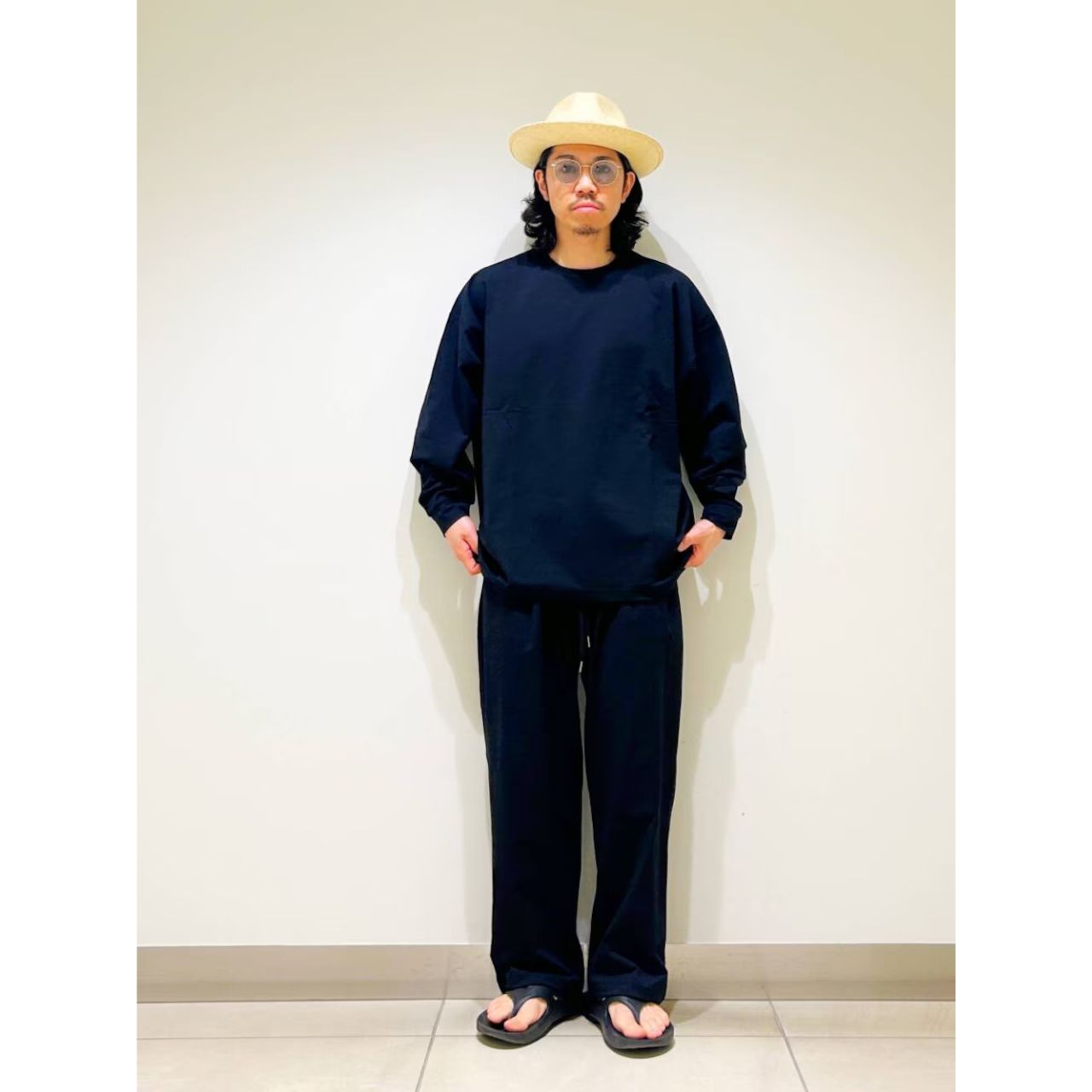メンズのアーバンリサーチドアーズのおしゃれなコーディネート例