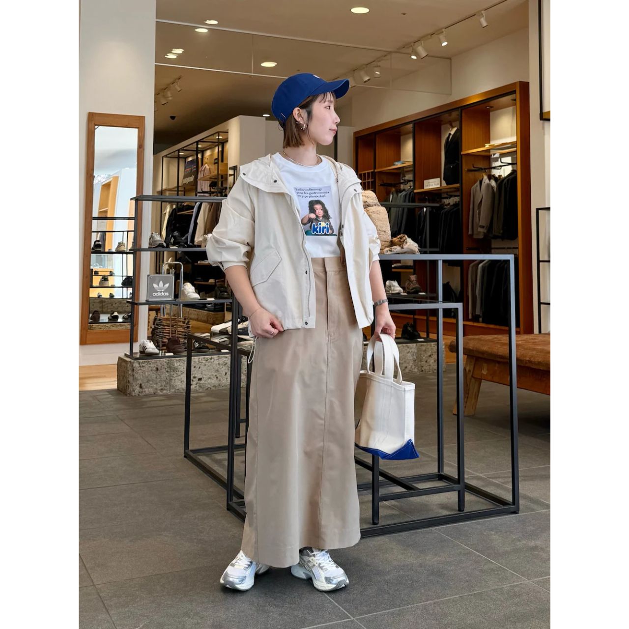 レディースのアーバンリサーチドアーズのおしゃれなコーディネート例